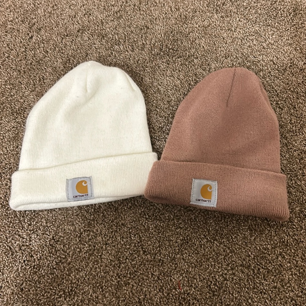 2 carhartt hats
